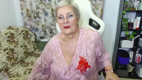 Snapshot of selenna57 chatting on 02.15.25 Selenna online show from 02.15.25