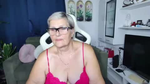 Selenna online show from 08.07.26