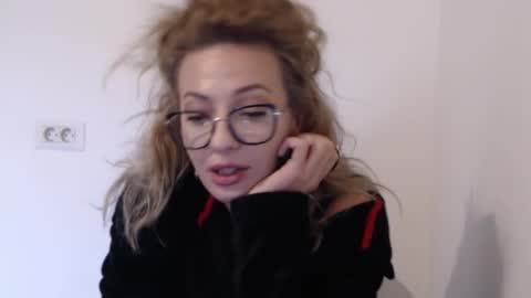 Selenna online show from 10.02.25