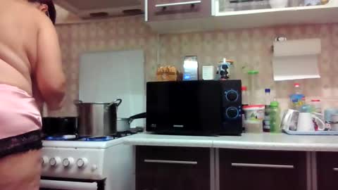 selenna_voss online show from 09.17.25