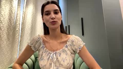 Snapshot of selinabonnet chatting on 10.21.25 Sofia online show from 10.21.25