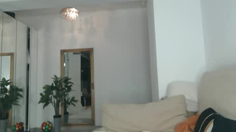 Snapshot of selinn11 chatting on 10.28.25 Selin online show from 10.28.25