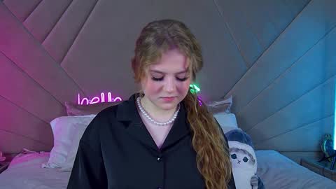 SelinSwarovski online show from 01.28.25
