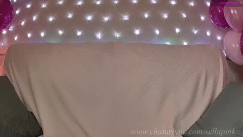 Snapshot of sellapink chatting on 02.22.25 My name is Sella and im Bisexual online show from 02.22.25