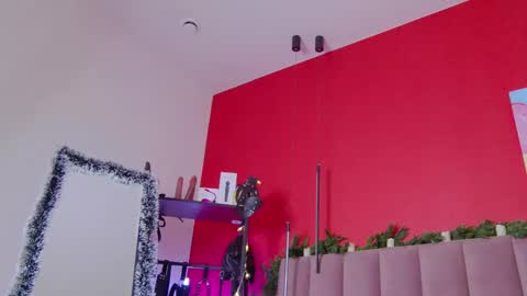 Nicole online show from 12.27.24