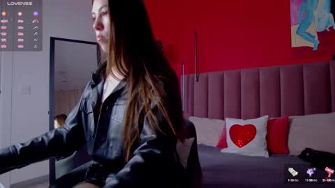 Nicole online show from 01.24.25