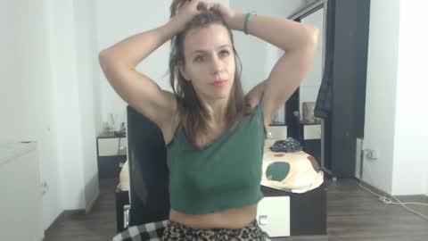 Snapshot of sellena_angels chatting on 01.15.25 sellena_angels online show from 01.15.25