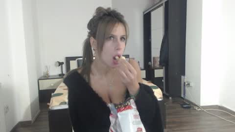 Snapshot of sellena_angels chatting on 01.17.25 sellena_angels online show from 01.17.25