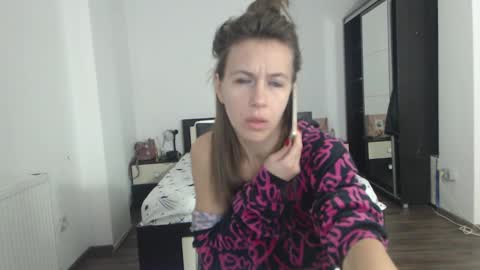 Snapshot of sellena_angels chatting on 01.29.25 sellena_angels online show from 01.29.25