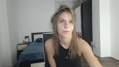 Snapshot of sellena_angels chatting on 02.12.25 sellena_angels online show from 02.12.25
