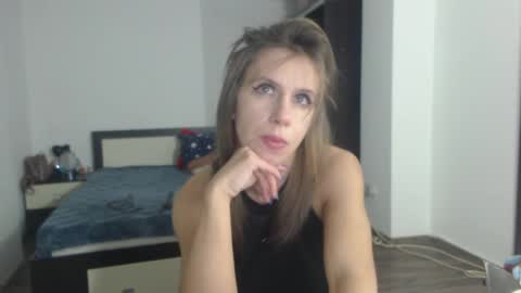 Snapshot of sellena_angels chatting on 02.16.25 sellena_angels online show from 02.16.25