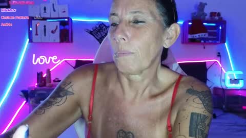 Snapshot of selvaggia_del_caribe chatting on 12.11.24 Selvaggia Del Caribe online show from 12.11.24