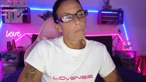 Snapshot of selvaggia_del_caribe chatting on 01.10.25 Selvaggia Del Caribe online show from 01.10.25