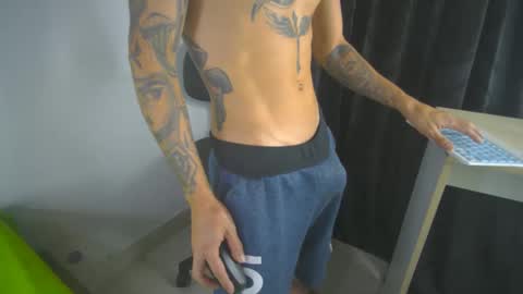 Snapshot of sem_alas chatting on 02.24.25 sem_alas online show from 02.24.25