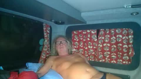 Snapshot of seniorfuntime1556 chatting on 11.27.25 Summiteer online show from 11.27.25