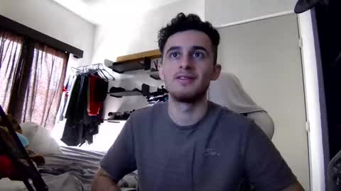 Snapshot of senitzzu chatting on 01.25.25 PAJACONTROL online show from 01.25.25