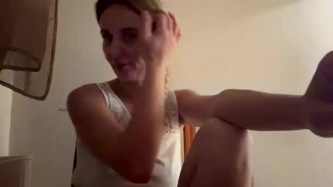 Snapshot of sennya_hayes chatting on 10.30.25 Sennya online show from 10.30.25