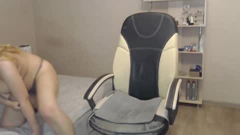 Snapshot of sensetive_mary chatting on 12.24.24 Mary Cherry online show from 12.24.24