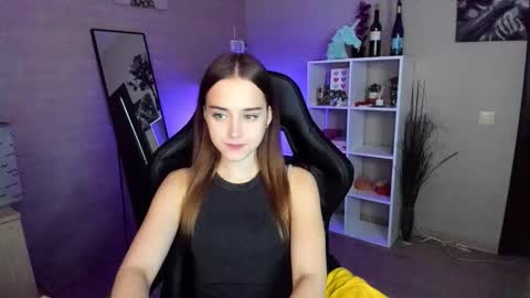 Emily  online show from 10.02.25