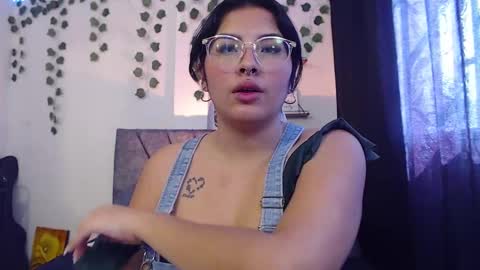 Camille and sophie online show from 02.20.25