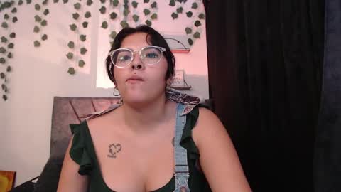 Camille and sophie online show from 02.20.25