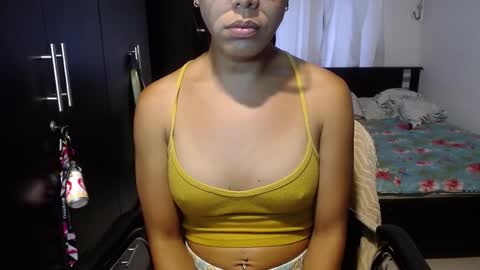 Snapshot of sensual_natalie chatting on 01.03.25 sensual_natalie online show from 01.03.25