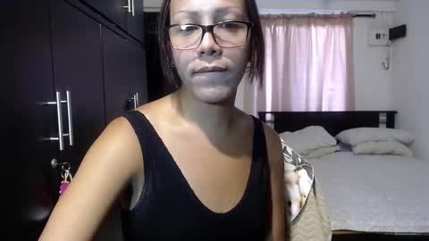 Snapshot of sensual_natalie chatting on 01.10.25 sensual_natalie online show from 01.10.25