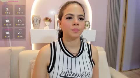 Sophie     online show from 03.25.26