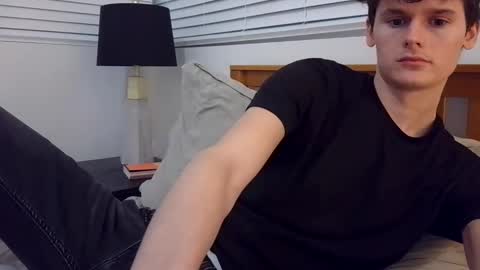 Snapshot of sensualalien chatting on 12.14.24 Cam online show from 12.14.24