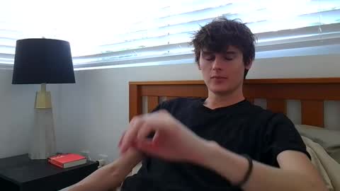 Snapshot of sensualalien chatting on 01.28.25 Cam online show from 01.28.25