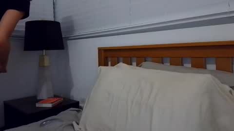 Snapshot of sensualalien chatting on 02.04.25 Cam online show from 02.04.25