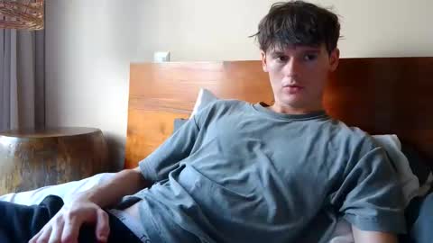 Snapshot of sensualalien chatting on 05.02.26 Cam online show from 05.02.26