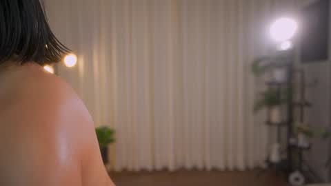 Snapshot of sensualcherry_ chatting on 01.01.25 Maria- OF sensual bee online show from 01.01.25