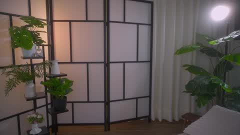 Snapshot of sensualcherry_ chatting on 01.15.25 Maria- OF sensual bee online show from 01.15.25