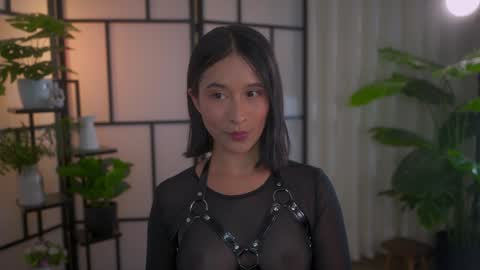 Snapshot of sensualcherry_ chatting on 01.19.25 Maria- OF sensual bee online show from 01.19.25