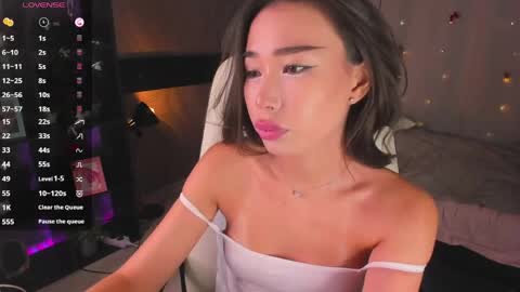 Snapshot of sensualily chatting on 05.02.26 Kiki online show from 05.02.26