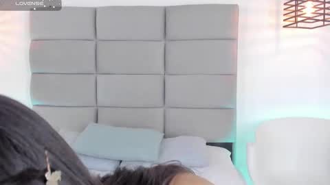 Jeen  online show from 01.12.26