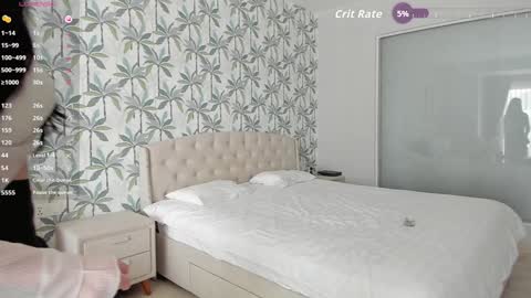 Aya online show from 09.18.25