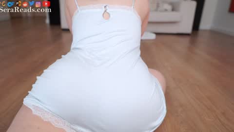 Snapshot of serareads chatting on 03.06.26 SeraReads online show from 03.06.26