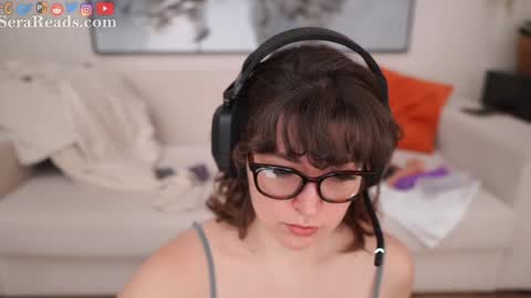 Snapshot of serareads chatting on 03.22.26 SeraReads online show from 03.22.26