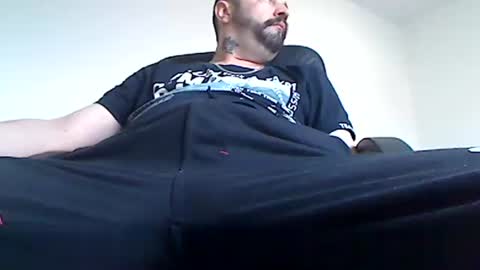 Snapshot of serato80 chatting on 09.12.25 serato online show from 09.12.25