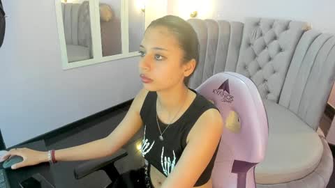 Seren  Follow me online show from 02.21.25