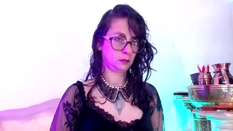 Serena Xyz online show from 12.04.25