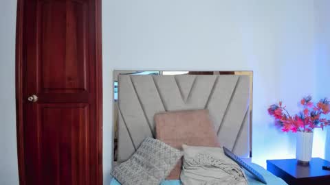 serenaaveline online show from 09.25.25