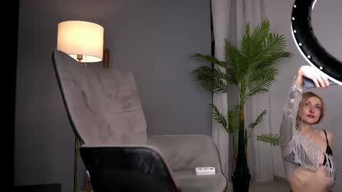 SerenaGrant online show from 02.19.26