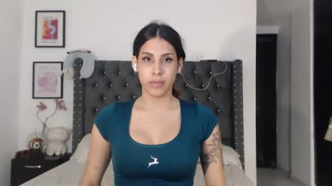 sararoussee online show from 12.06.24