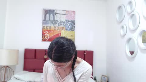 sereneclarks_ online show from 12.19.24