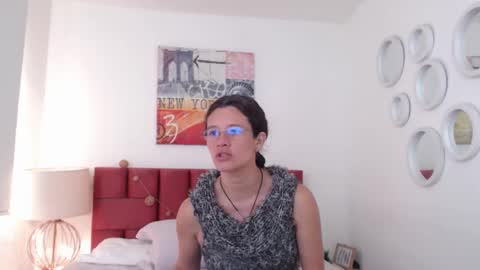 sereneclarks_ online show from 01.22.25