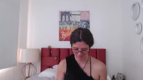 sereneclarks_ online show from 01.27.25