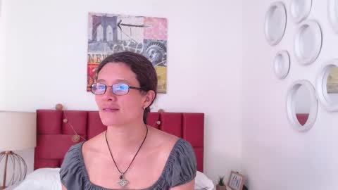 sereneclarks_ online show from 01.28.25
